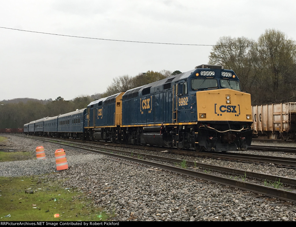 CSX 9992 (F40PH-2) 9999 (F40PH-2)